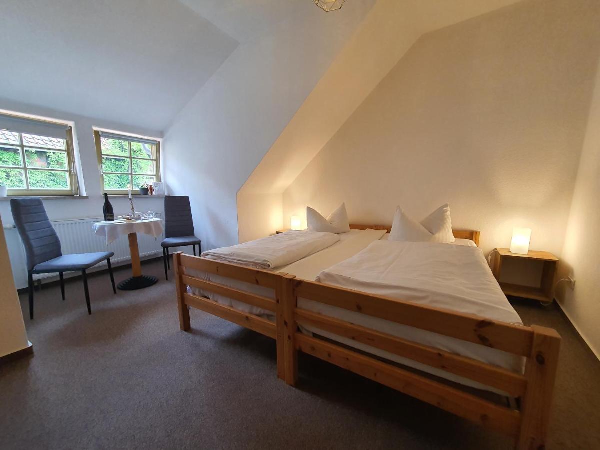 Hotel Zur Goldenen Sonne 크베들린부르크 외부 사진