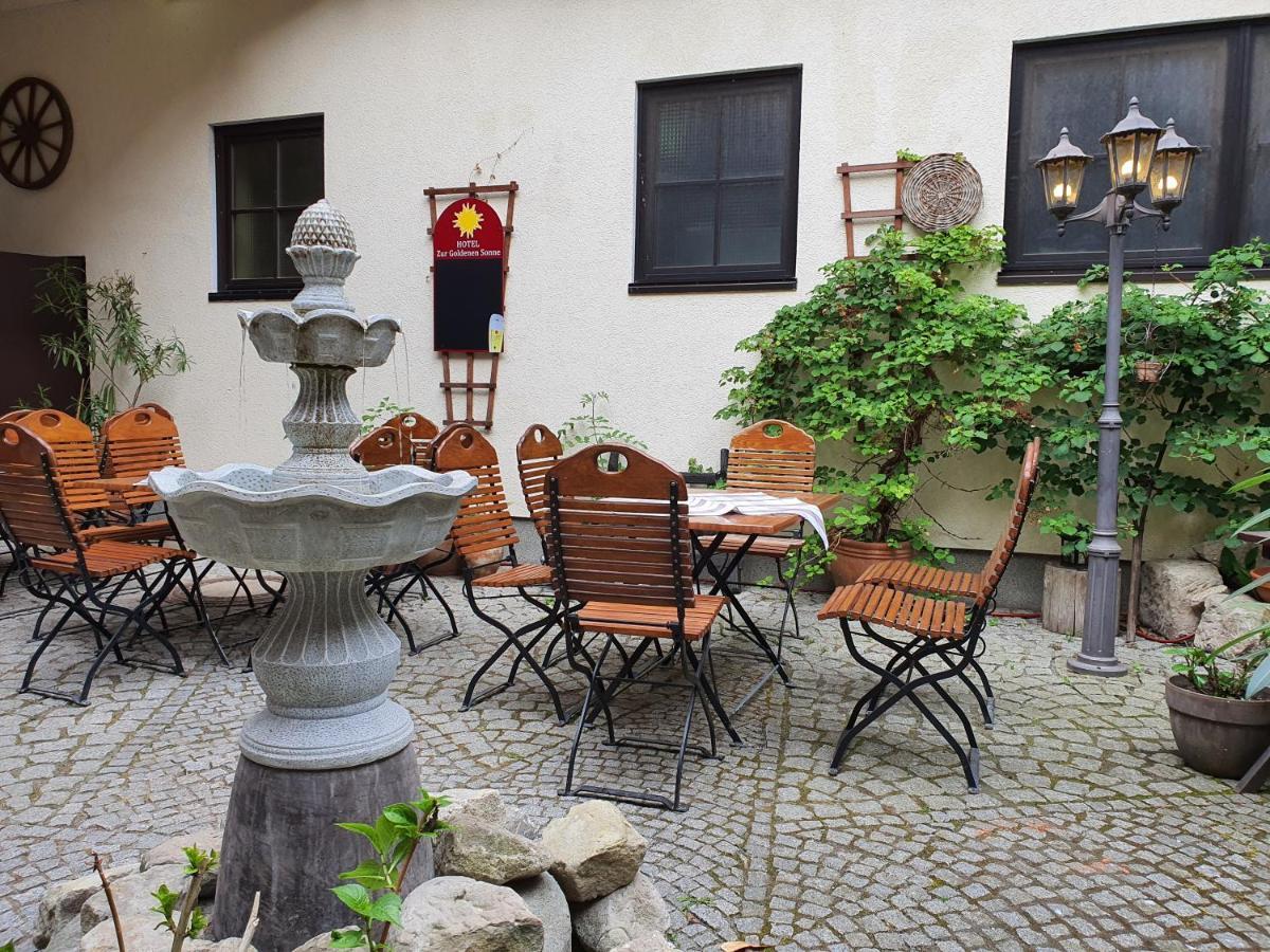 Hotel Zur Goldenen Sonne 크베들린부르크 외부 사진